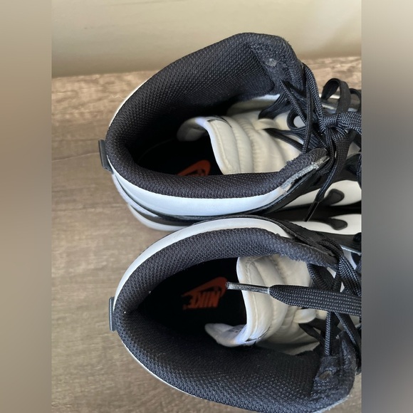 NIKE Black & White Dunk Hi Retro Sneakers (Size 12) - Picture 4 of 12